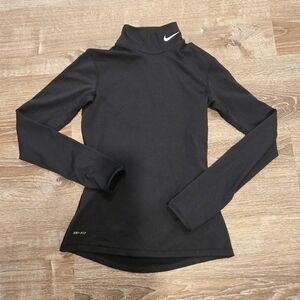 Women's Nike Drifit long sleeve shirt